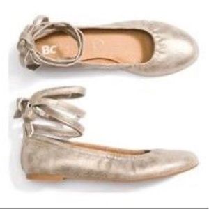 BC Footwear Lace Up Ballet Flats, Size 7